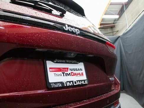 Used 2022 Jeep Grand Cherokee Summit image 12