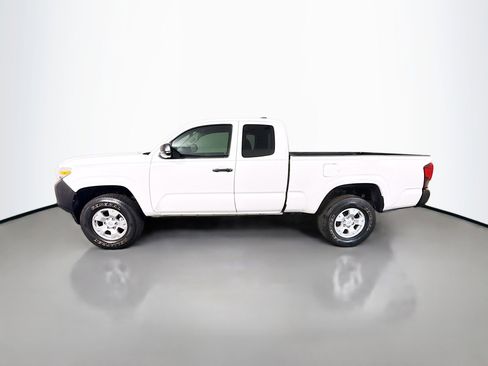 Used 2022 Toyota Tacoma SR RWD image 6