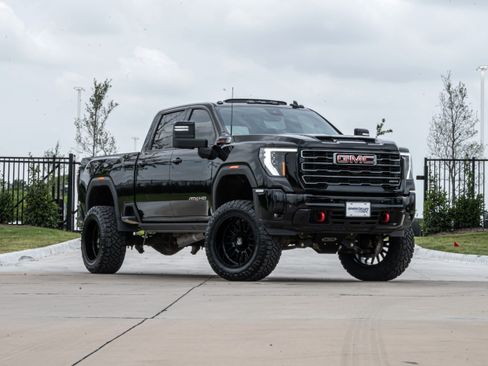 Used 2026 GMC Sierra 2500 AT4 w/ Technology Package AWD/4WD image 43