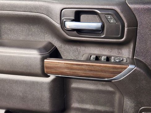 Used 2021 Chevrolet Silverado 3500 LT w/ Convenience Package AWD/4WD image 21