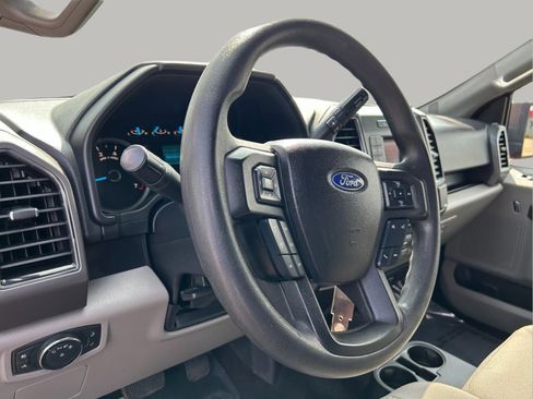 Used 2017 Ford F150 XLT image 10