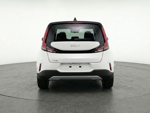 Used 2025 Kia Soul LX w/ LX Technology Package FWD image 7