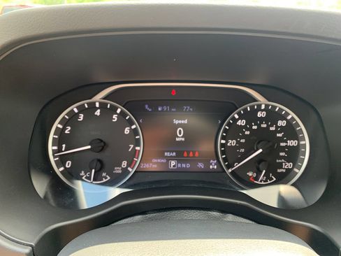 Used 2026 Nissan Frontier SV w/ Tow Package AWD/4WD image 15