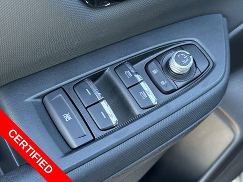 Used 2025 Subaru Forester Limited image 17