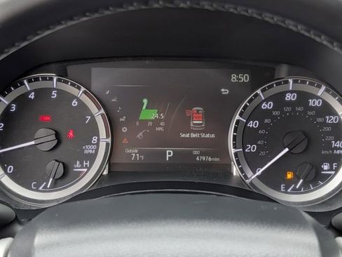 Used 2023 Toyota Highlander LE FWD image 22