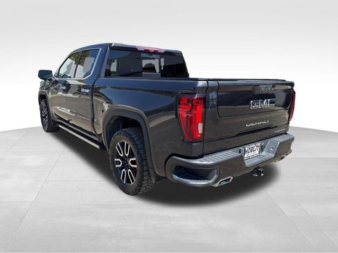Used 2022 GMC Sierra 1500 Denali Ultimate AWD/4WD image 3