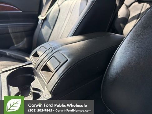 Used 2012 Lincoln MKX FWD image 20