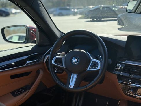 Certified 2023 BMW 530e w/ M Sport Package image 25