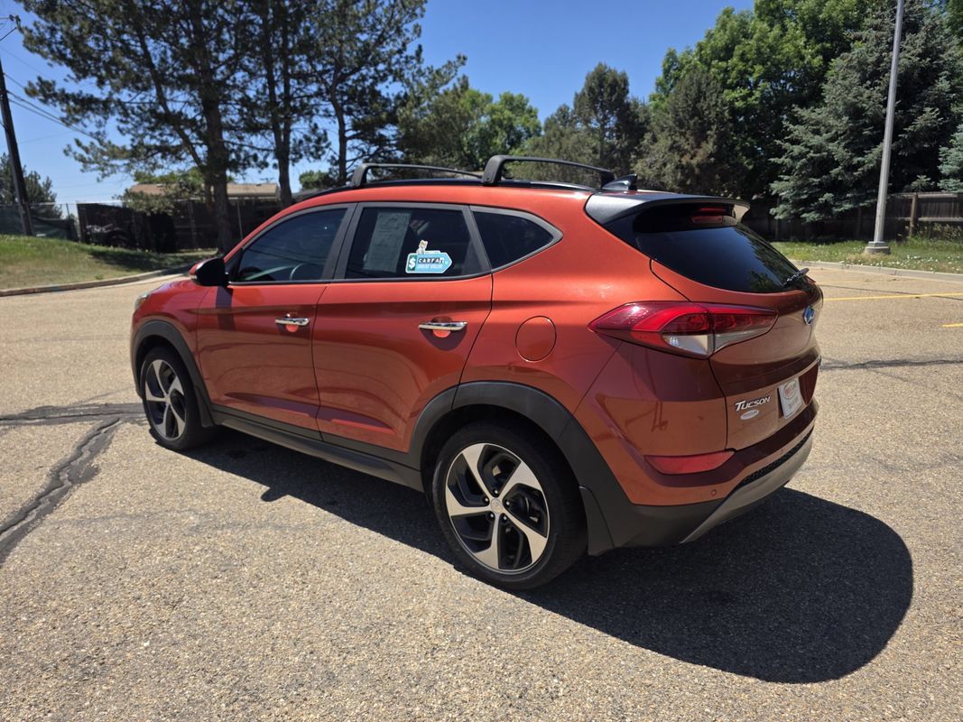 Used 2016 Hyundai Tucson Limited w/ Option Group 03 AWD/4WD image 3