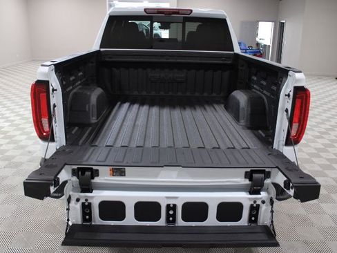 New 2026 GMC Sierra 1500 Denali w/ Denali Reserve Package AWD/4WD image 15