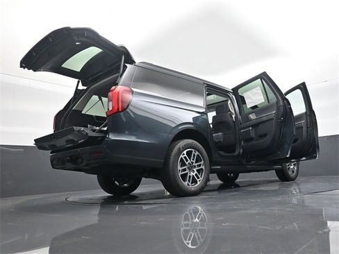 New 2025 Ford Expedition Max Active image 52