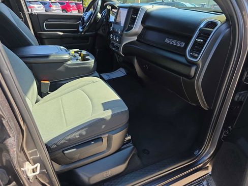 Used 2024 RAM 2500 Big Horn image 32