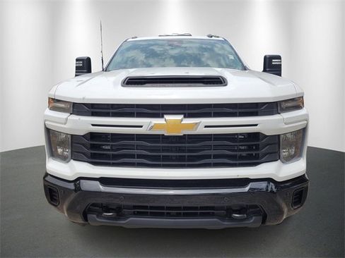 New 2025 Chevrolet Silverado 2500 Custom w/ Custom Value Package image 2