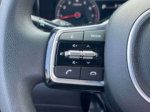Certified 2023 Kia Sorento LX FWD image 21