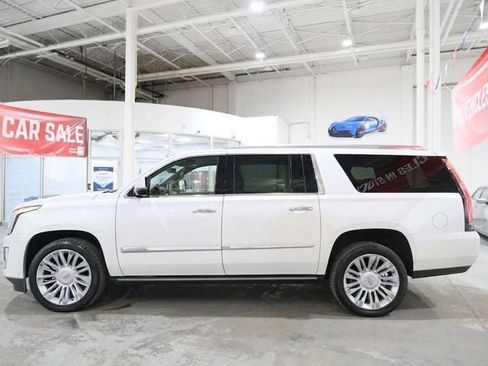 Used 2020 Cadillac Escalade ESV Platinum AWD/4WD image 6