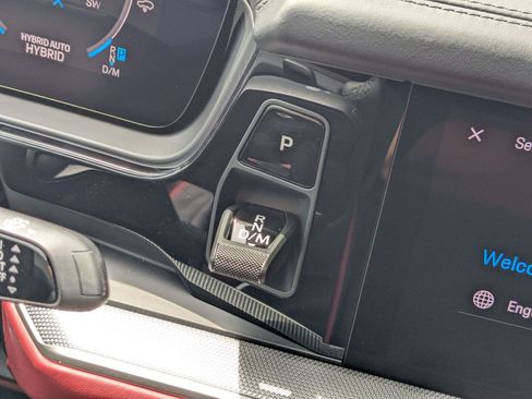 New 2026 Porsche Cayenne E-Hybrid Coupe AWD/4WD image 21