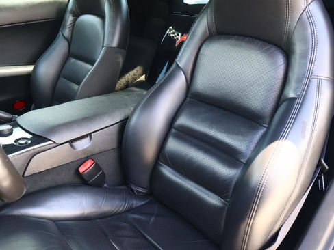 Used 2011 Chevrolet Corvette Grand Sport w/ Preferred Equipment Group RWD image 9