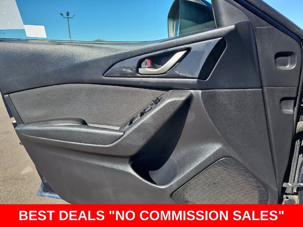 Used 2015 MAZDA MAZDA3 i Touring FWD image 26