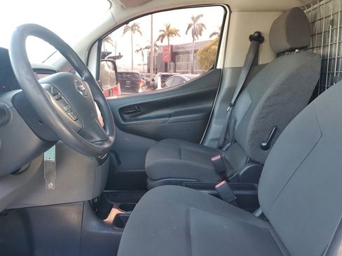 Used 2020 Nissan NV200 S FWD image 17