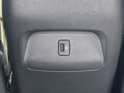 Used 2024 Nissan Sentra SV FWD image 17