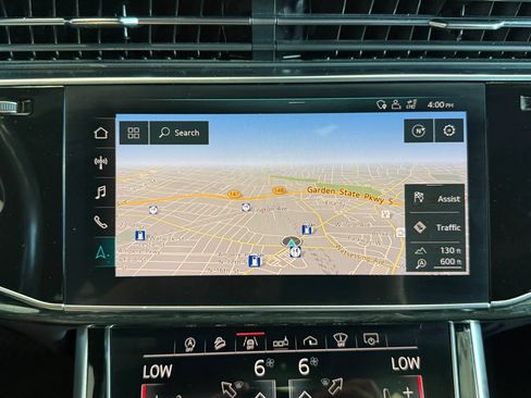 Used 2019 Audi Q8 Prestige AWD/4WD image 15