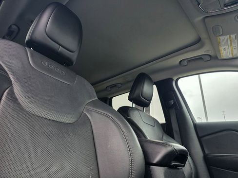 Certified 2021 Jeep Cherokee Limited w/ Elite Package image 23