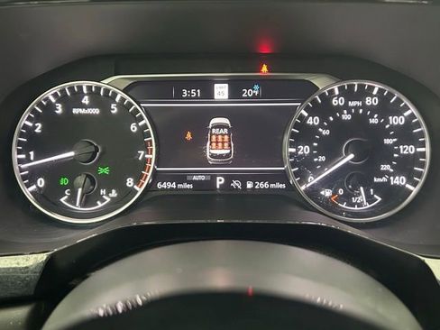 Used 2025 Nissan Pathfinder SL image 22