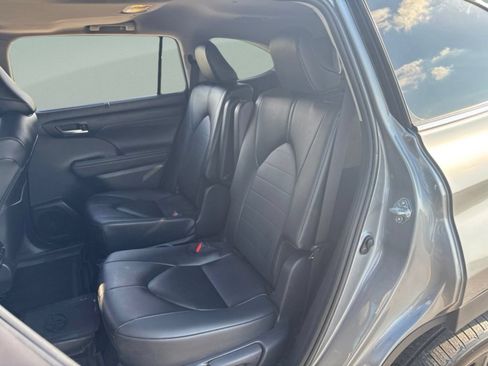 Certified 2026 Toyota Highlander XLE AWD/4WD image 20