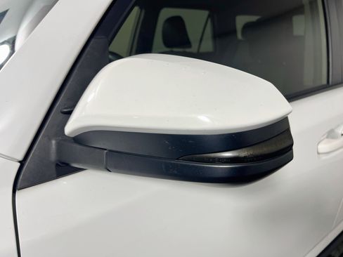 Used 2020 Toyota 4Runner SR5 Premium w/ Moonroof Package RWD image 13