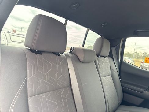 Used 2019 Toyota Tacoma 4x4 Double Cab image 25