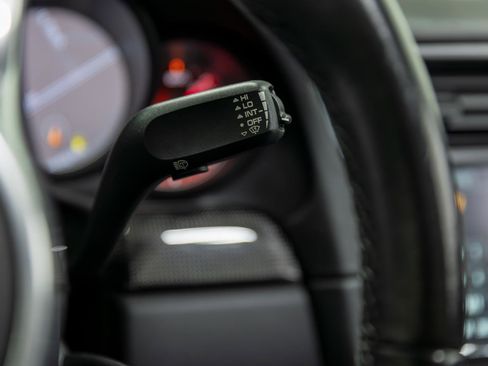 Used 2016 Porsche 911 Turbo image 95