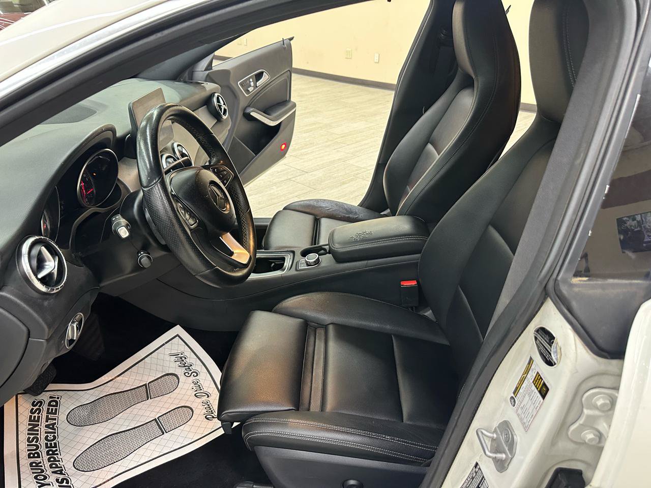 Used 2017 Mercedes-Benz CLA 250 4MATIC image 19