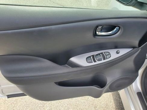 Certified 2025 Nissan Leaf S FWD image 15