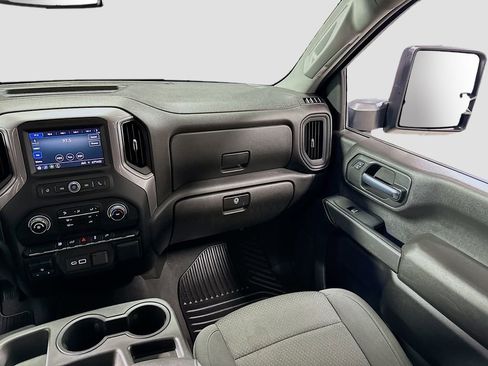 Used 2022 Chevrolet Silverado 2500 Custom w/ Custom Value Package AWD/4WD image 23