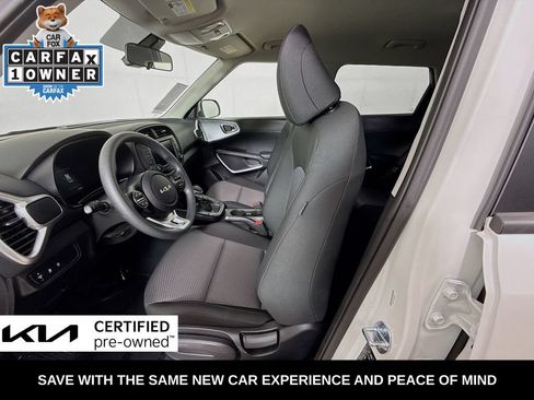 Certified 2025 Kia Soul LX w/ LX Technology Package FWD image 24