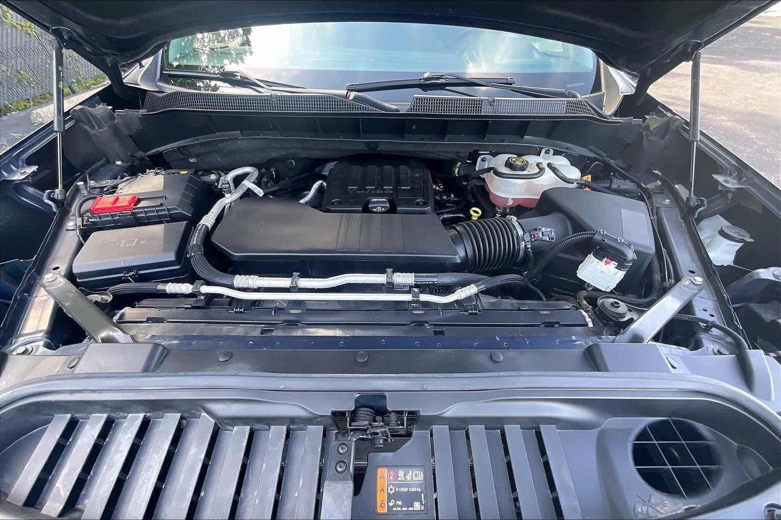 Used 2023 Chevrolet Silverado 1500 LT AWD/4WD image 10