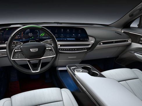 New 2025 Cadillac Lyriq Sport image 29