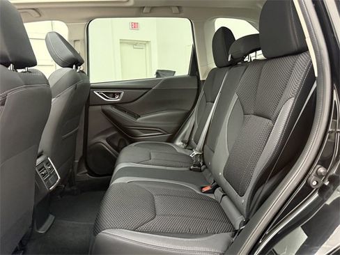 Used 2023 Subaru Forester Premium image 26