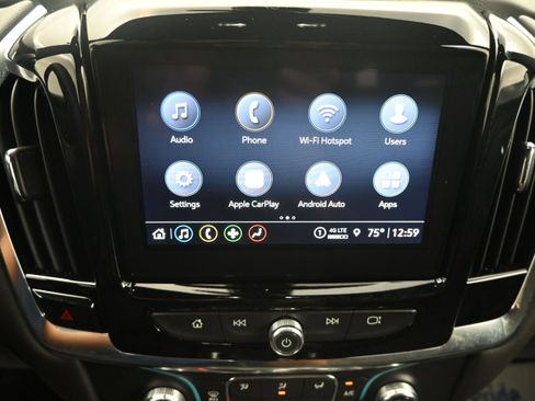 Used 2023 Chevrolet Traverse LT AWD/4WD image 15