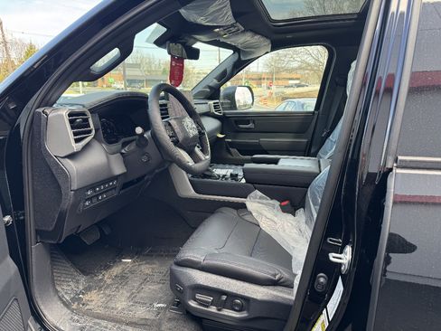 New 2026 Toyota Tundra Platinum AWD/4WD image 8