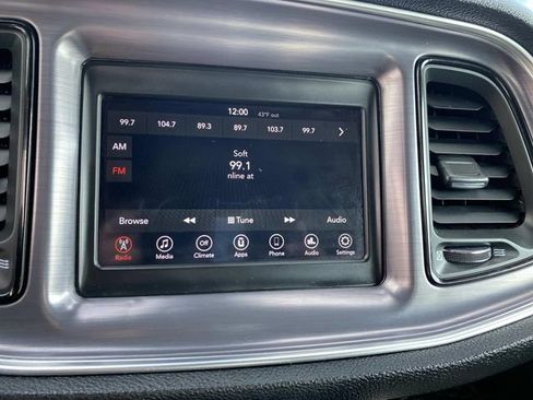 Used 2018 Dodge Challenger SXT image 12