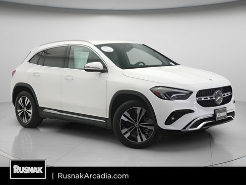 Certified 2025 Mercedes-Benz GLA 250 image 1