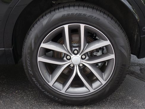 Certified 2025 Land Rover Discovery Sport S AWD/4WD image 35