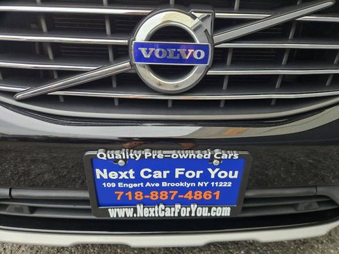 Used 2017 Volvo XC60 T5 Inscription w/ Preferred Option Package AWD/4WD image 19