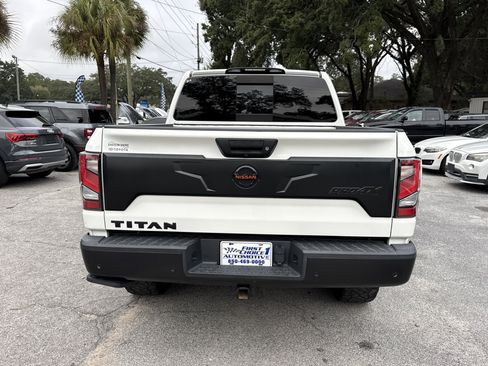 Used 2021 Nissan Titan PRO-4X w/ Pro-4x Convenience Package image 4