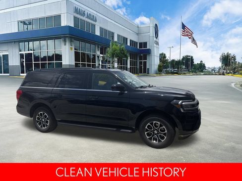 Used 2024 Ford Expedition Max XLT RWD image 4