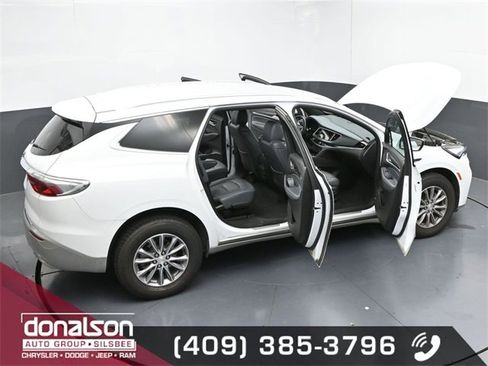 Used 2022 Buick Enclave Premium image 27