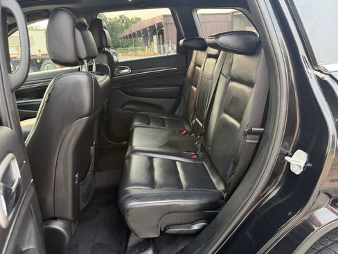 Used 2018 Jeep Grand Cherokee Limited AWD/4WD image 11
