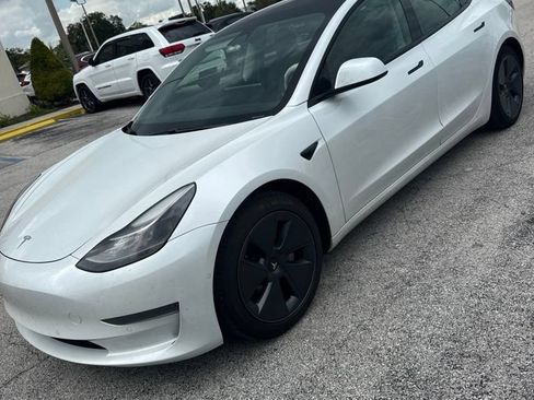 Used 2021 Tesla Model 3 Standard Range Plus RWD image 1