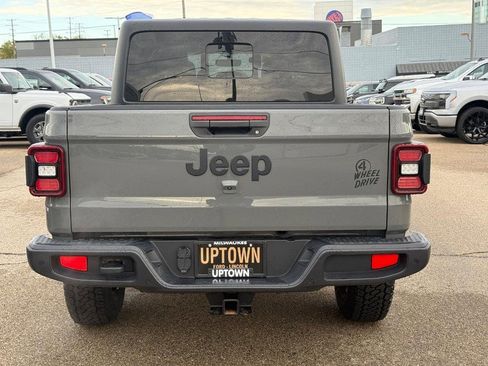 Used 2021 Jeep Gladiator Sport image 5